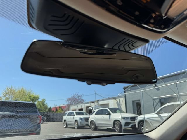 Used 2021 BMW 740i xDrive w/ Luxury Rear Seating Package AWD/4WD image 37