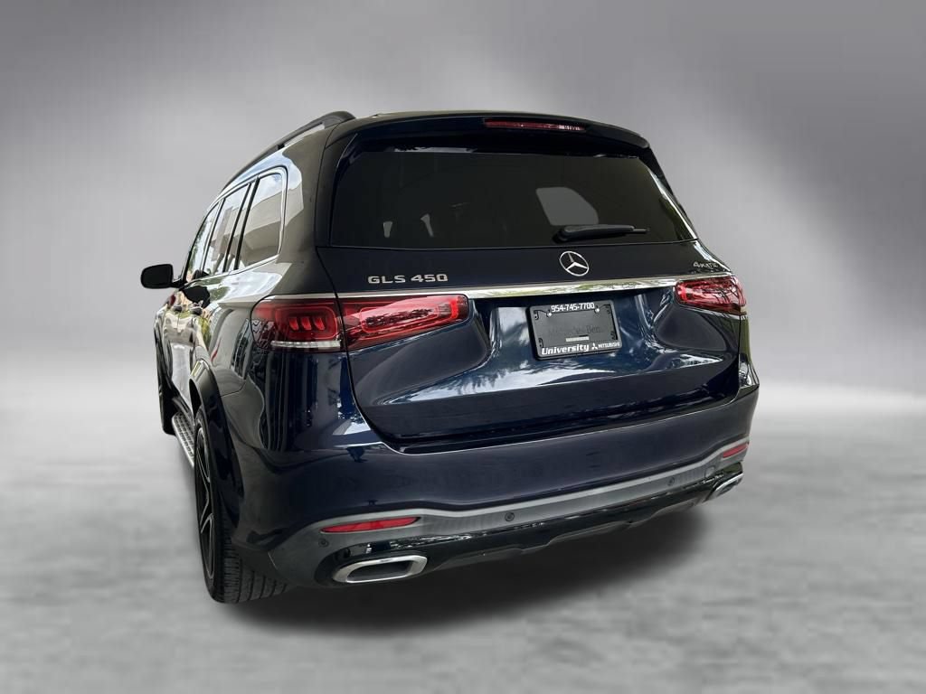 Used 2022 Mercedes-Benz GLS 450 4MATIC image 4