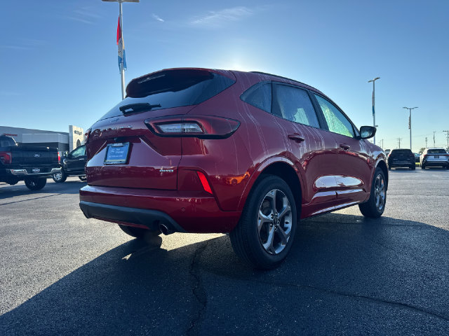 Certified 2024 Ford Escape ST-Line w/ Tech Pack #1 AWD/4WD image 7