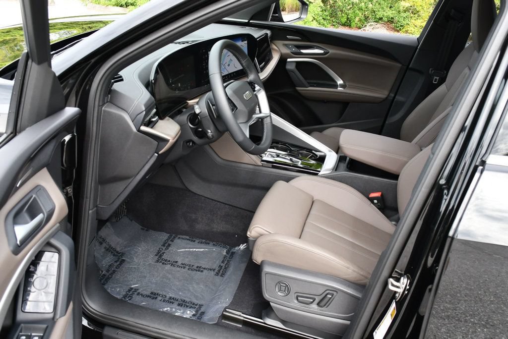 Used 2025 Audi Q5 Prestige AWD/4WD image 15