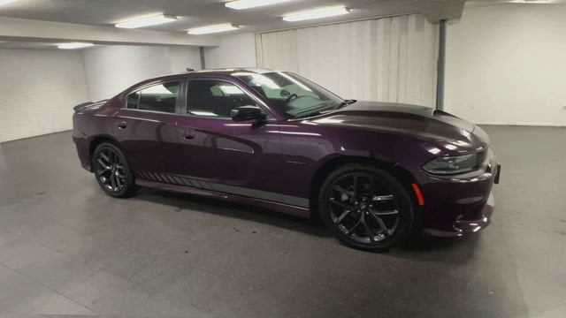 Used 2022 Dodge Charger R/T w/ Plus Group RWD image 2
