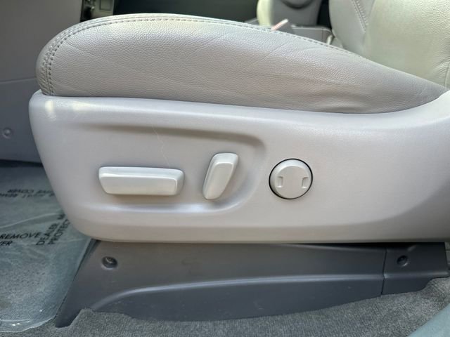 Used 2017 Toyota Sienna XLE Premium image 35