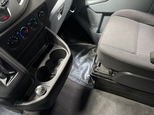 Used 2019 Ford Transit 350 XL image 17