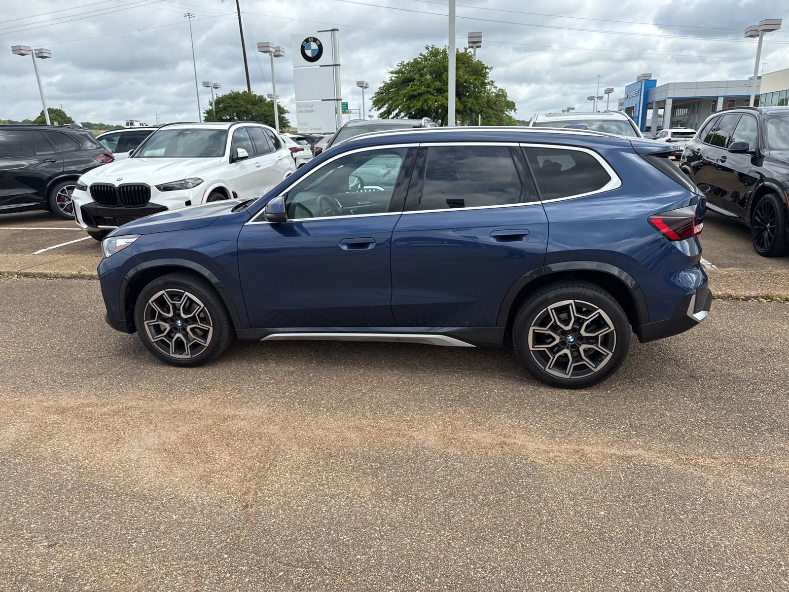 Certified 2025 BMW X1 xDrive28i AWD/4WD image 8