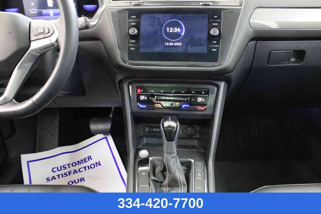 Certified 2023 Volkswagen Tiguan SE w/ Panoramic Sunroof Package image 21