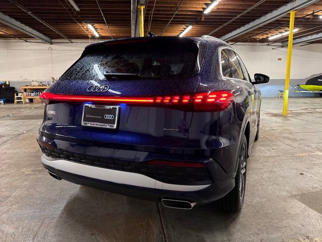Certified 2025 Audi Q5 Premium w/ Convenience Package AWD/4WD image 5