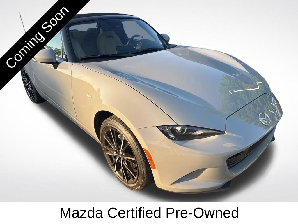 Used 2024 MAZDA MX-5 Miata Grand Touring RWD image 3