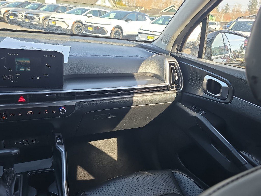 Used 2024 Kia Sorento S image 22