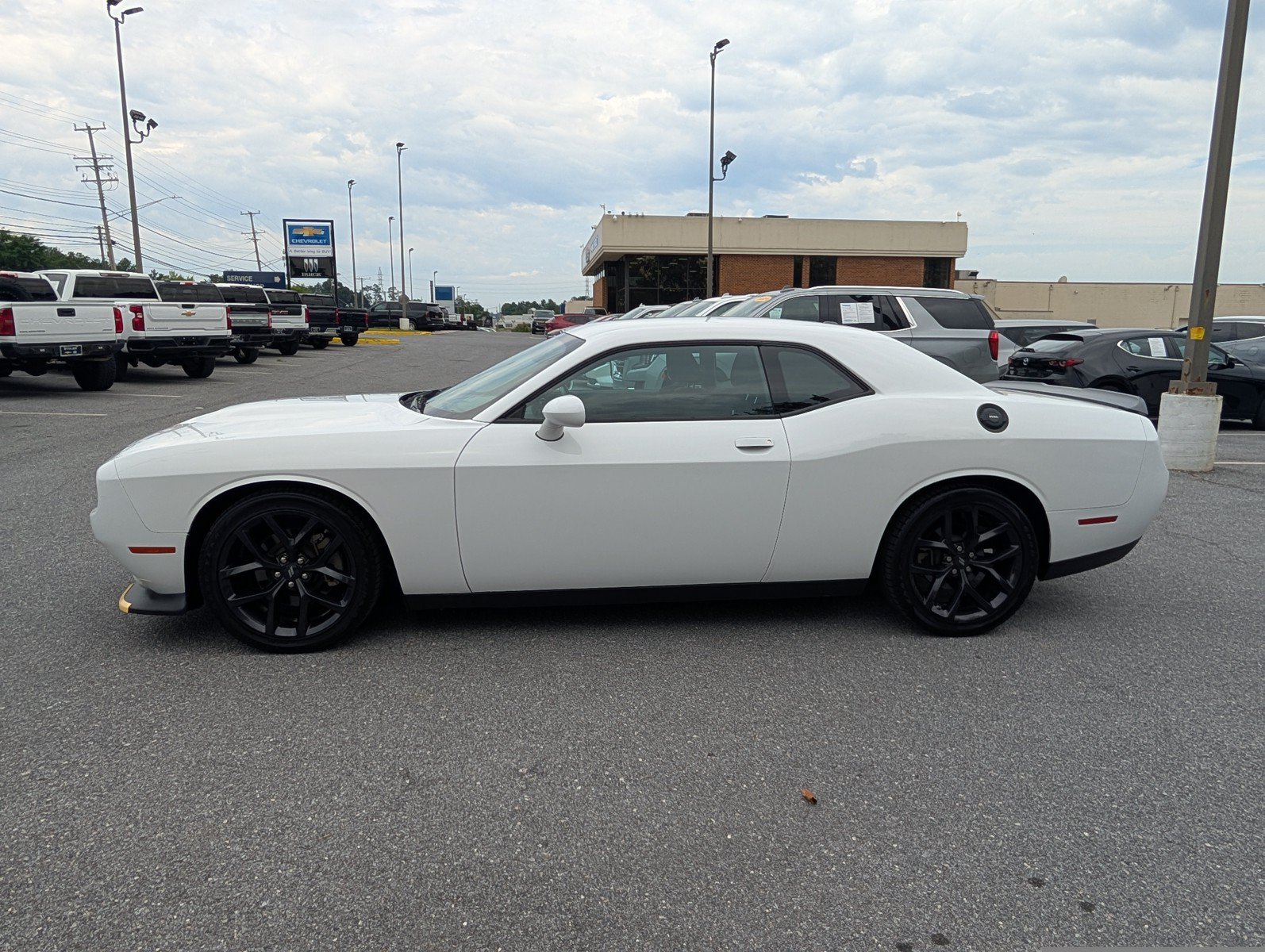 Used 2022 Dodge Challenger GT w/ Blacktop Package RWD image 2