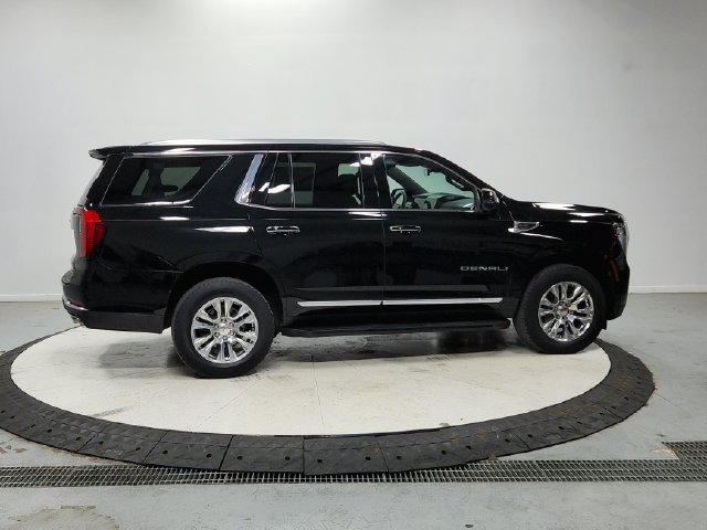 Used 2025 GMC Yukon Denali AWD/4WD image 9