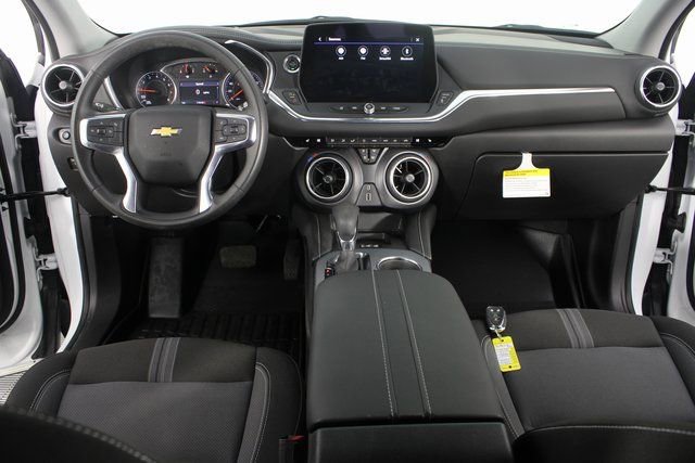 Used 2024 Chevrolet Blazer LT w/ Convenience Package image 10