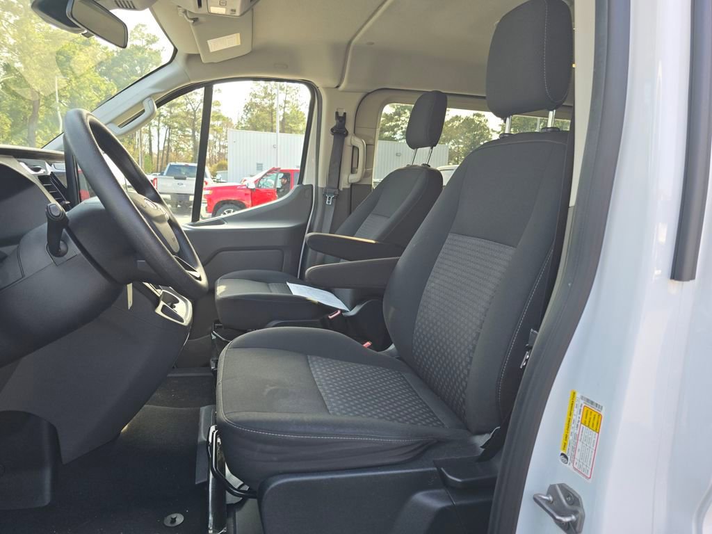 Used 2023 Ford Transit 350 XLT image 29