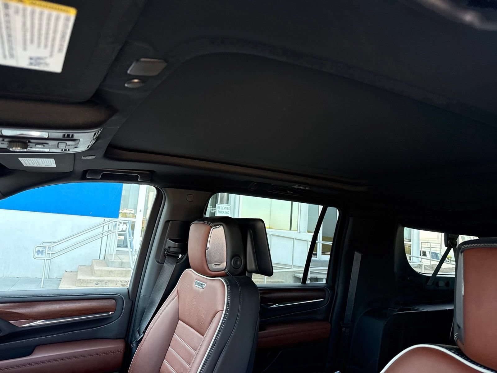 Used 2023 GMC Yukon XL Denali Ultimate AWD/4WD image 17