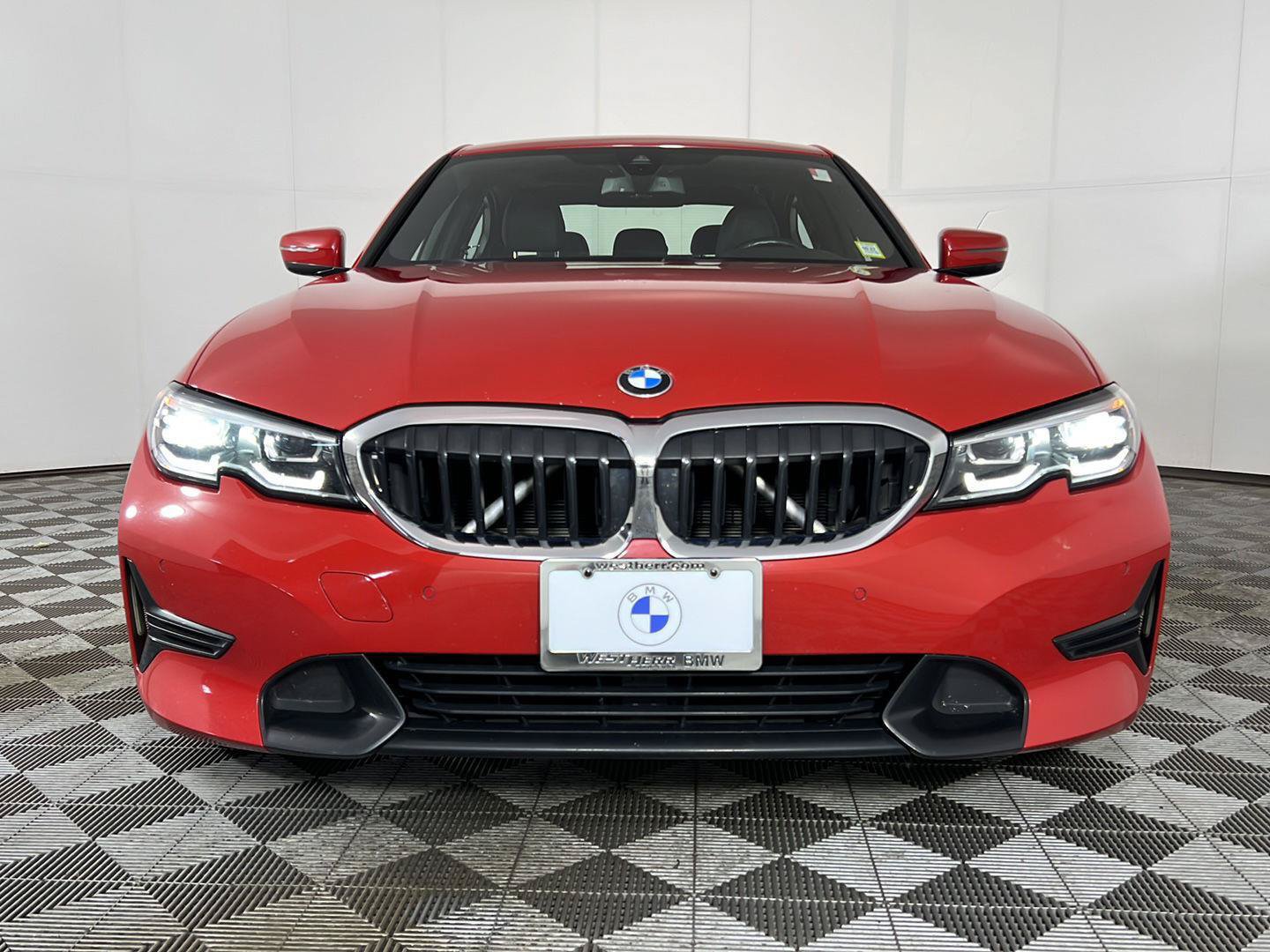 Used 2019 BMW 330i xDrive Sedan w/ Convenience Package AWD/4WD image 13