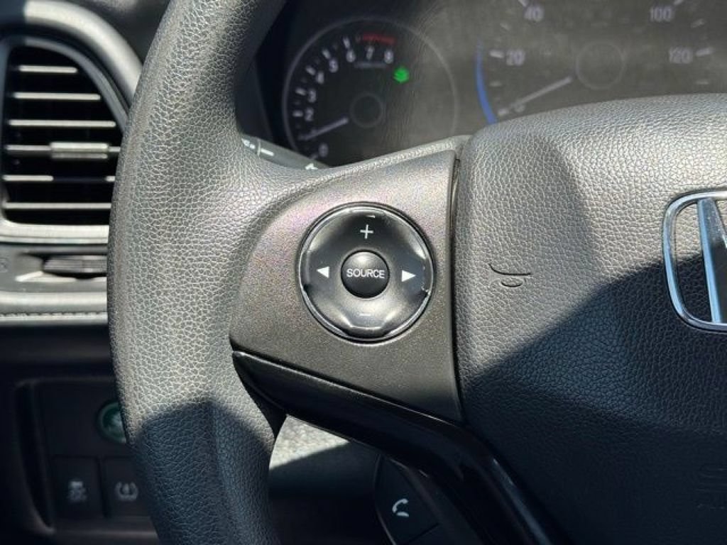Used 2016 Honda HR-V LX image 12
