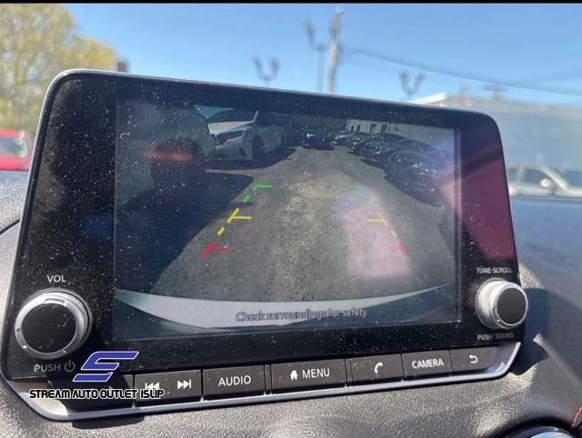 Used 2023 Nissan Sentra SR w/ Electronics Package image 38