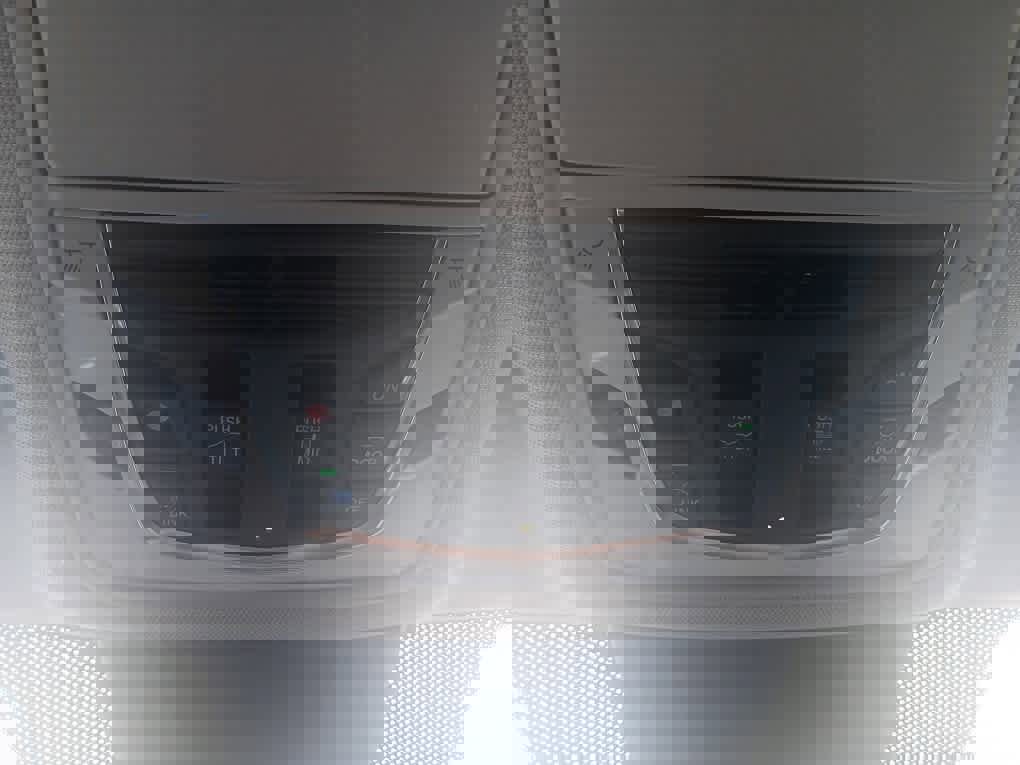 Used 2023 Acura MDX SH-AWD w/ Technology Package image 33