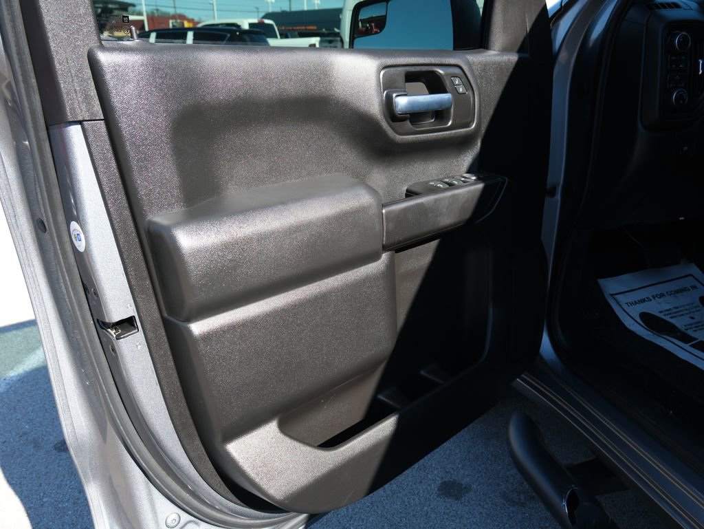 Used 2020 Chevrolet Silverado 1500 Custom w/ Custom Value Package image 14