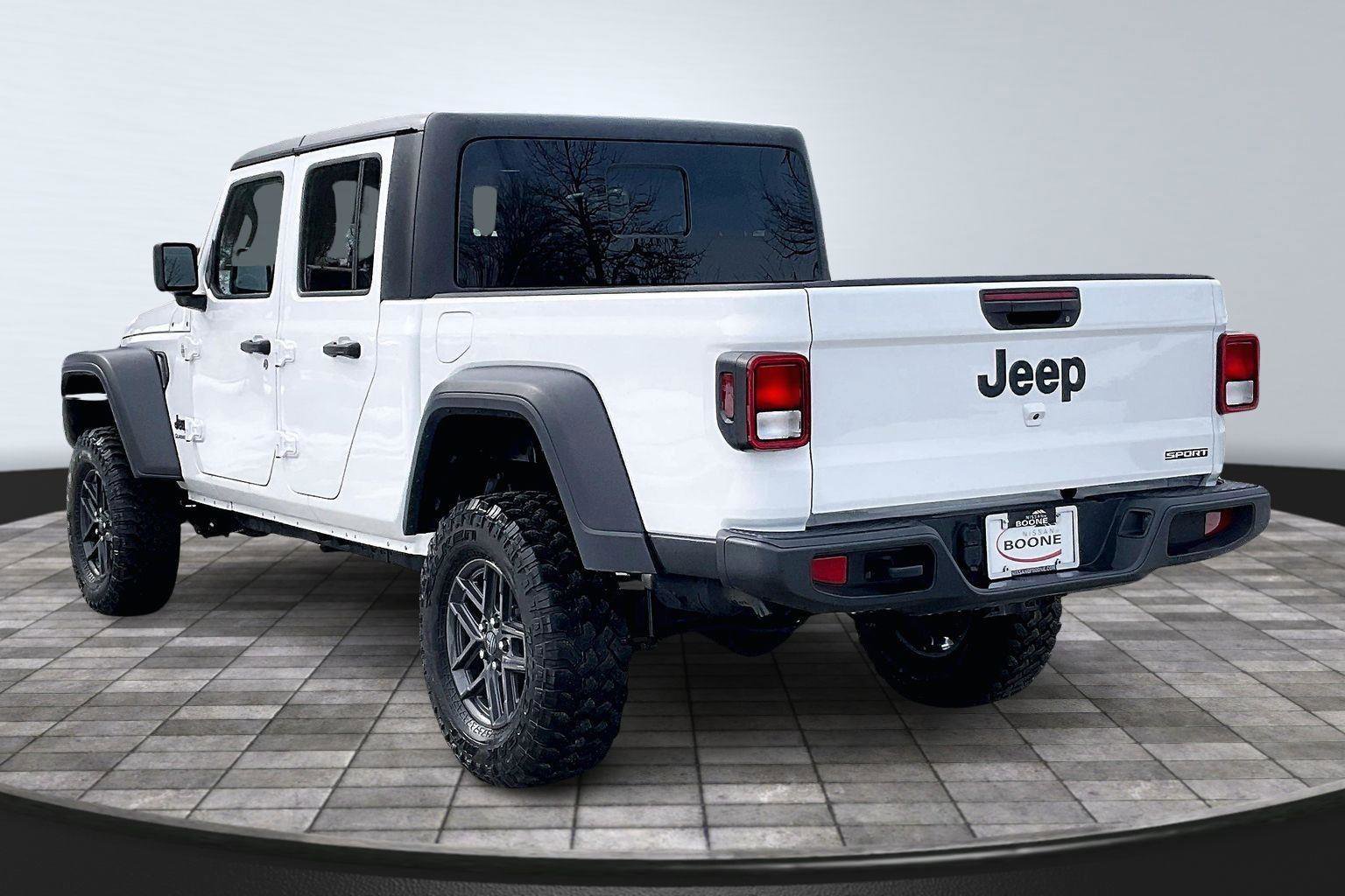 Used 2020 Jeep Gladiator Sport w/ Quick Order Package 24S image 2