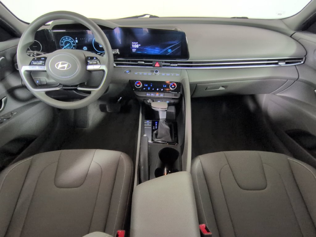 Used 2024 Hyundai Elantra SEL FWD image 21