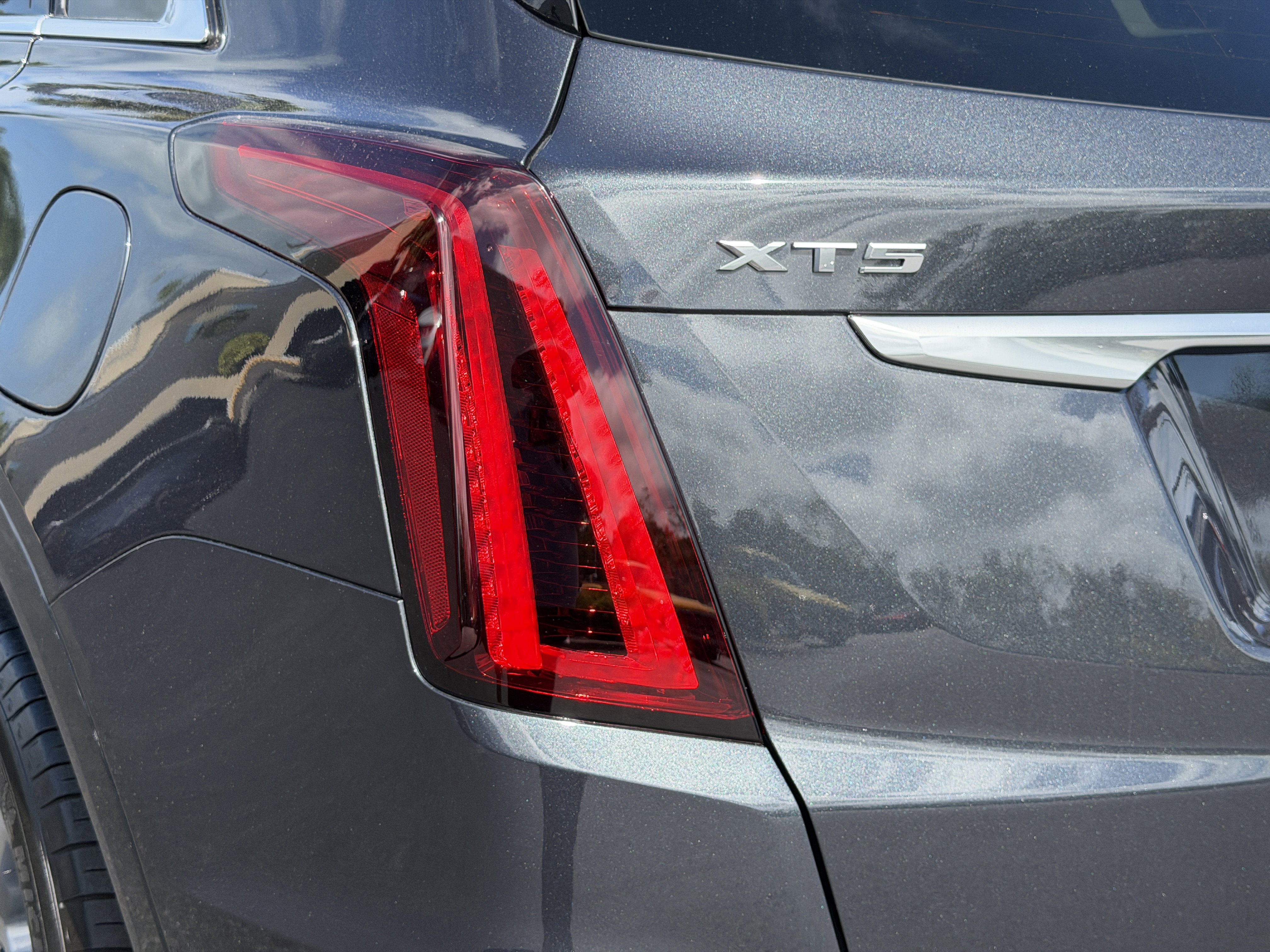 Certified 2023 Cadillac XT5 Premium Luxury w/ Technology Package image 9