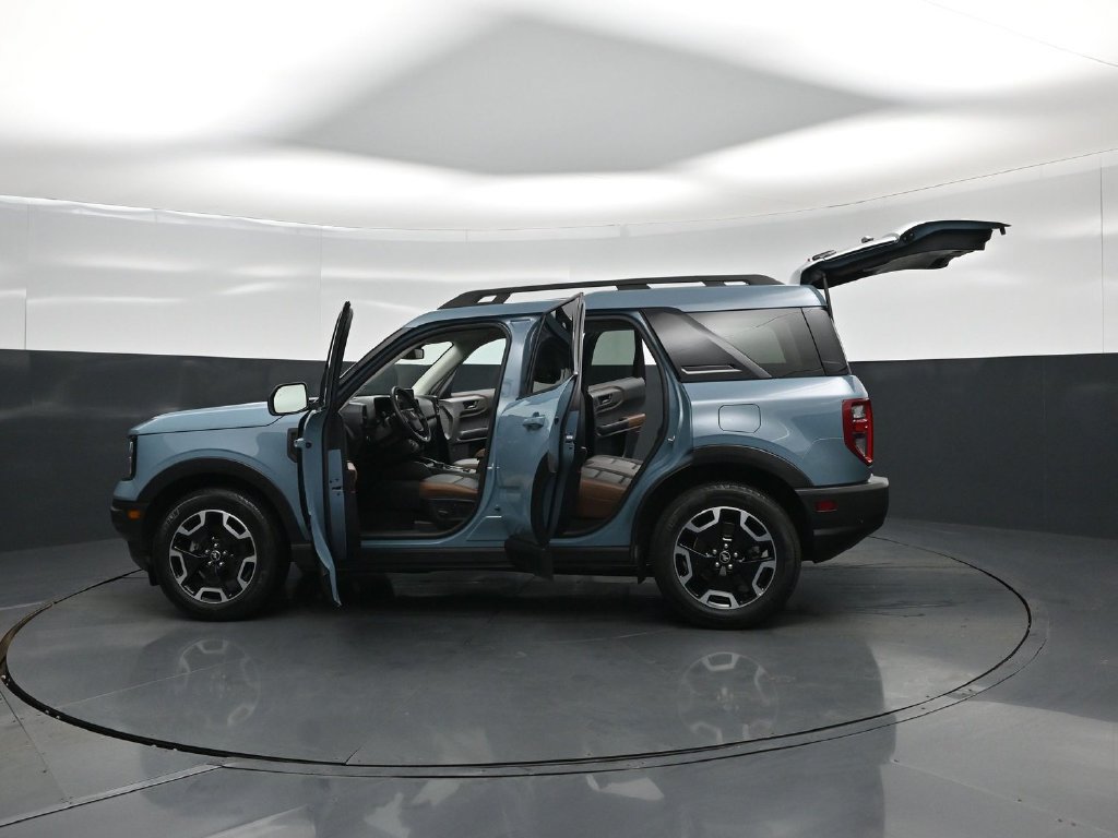 Certified 2023 Ford Bronco Sport Outer Banks w/ Tech Package AWD/4WD image 32