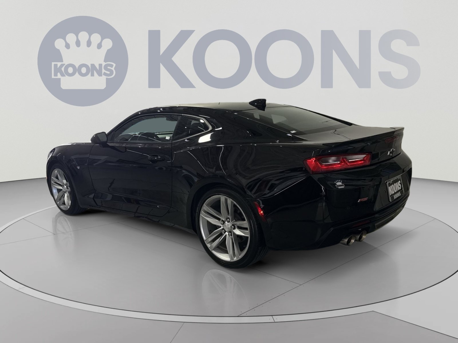 Used 2017 Chevrolet Camaro LT RWD image 8