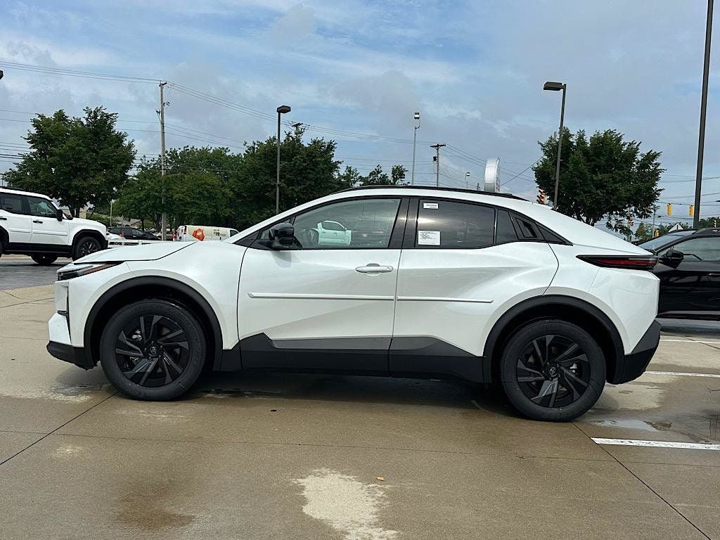 New 2026 Toyota C-HR AWD/4WD image 2