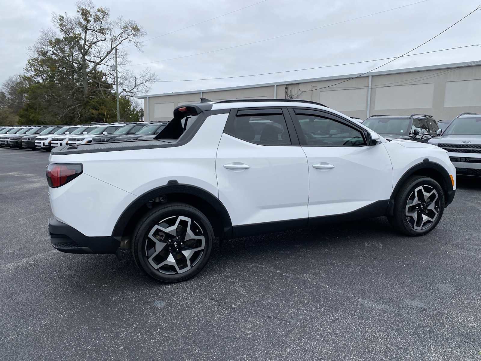 Certified 2023 Hyundai Santa Cruz Limited image 5