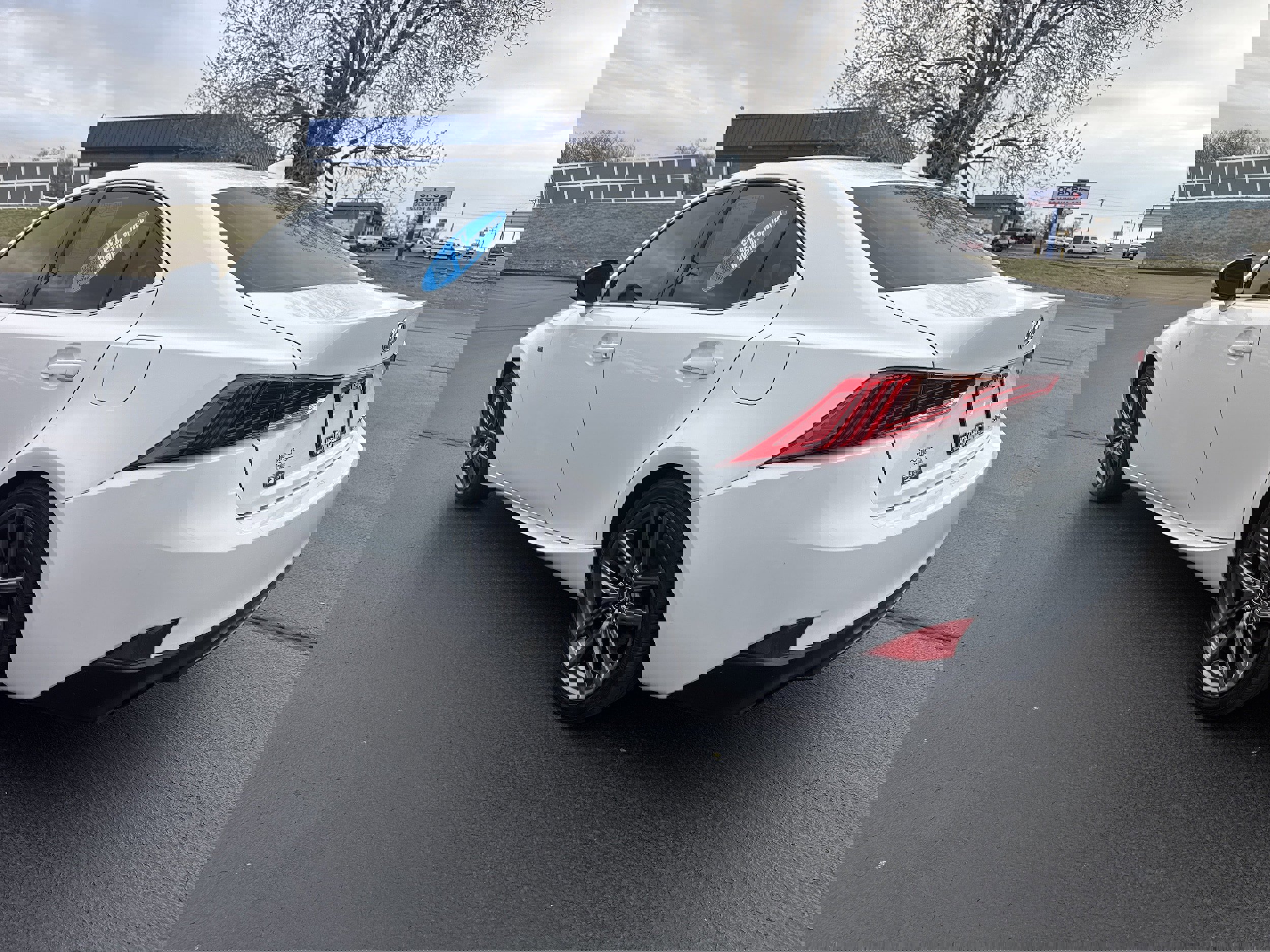 Used 2018 Lexus IS 300 F Sport w/ F Sport Package image 8