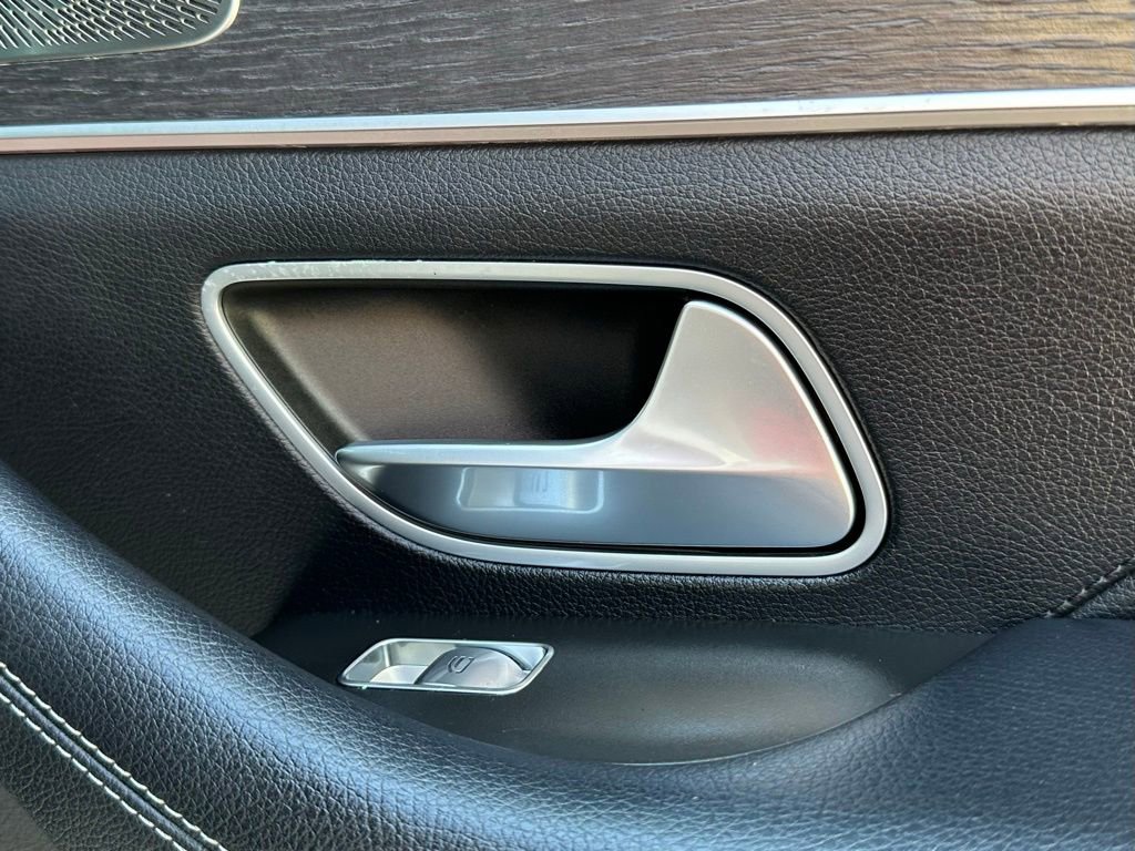 Used 2021 Mercedes-Benz GLE 350 4MATIC image 32