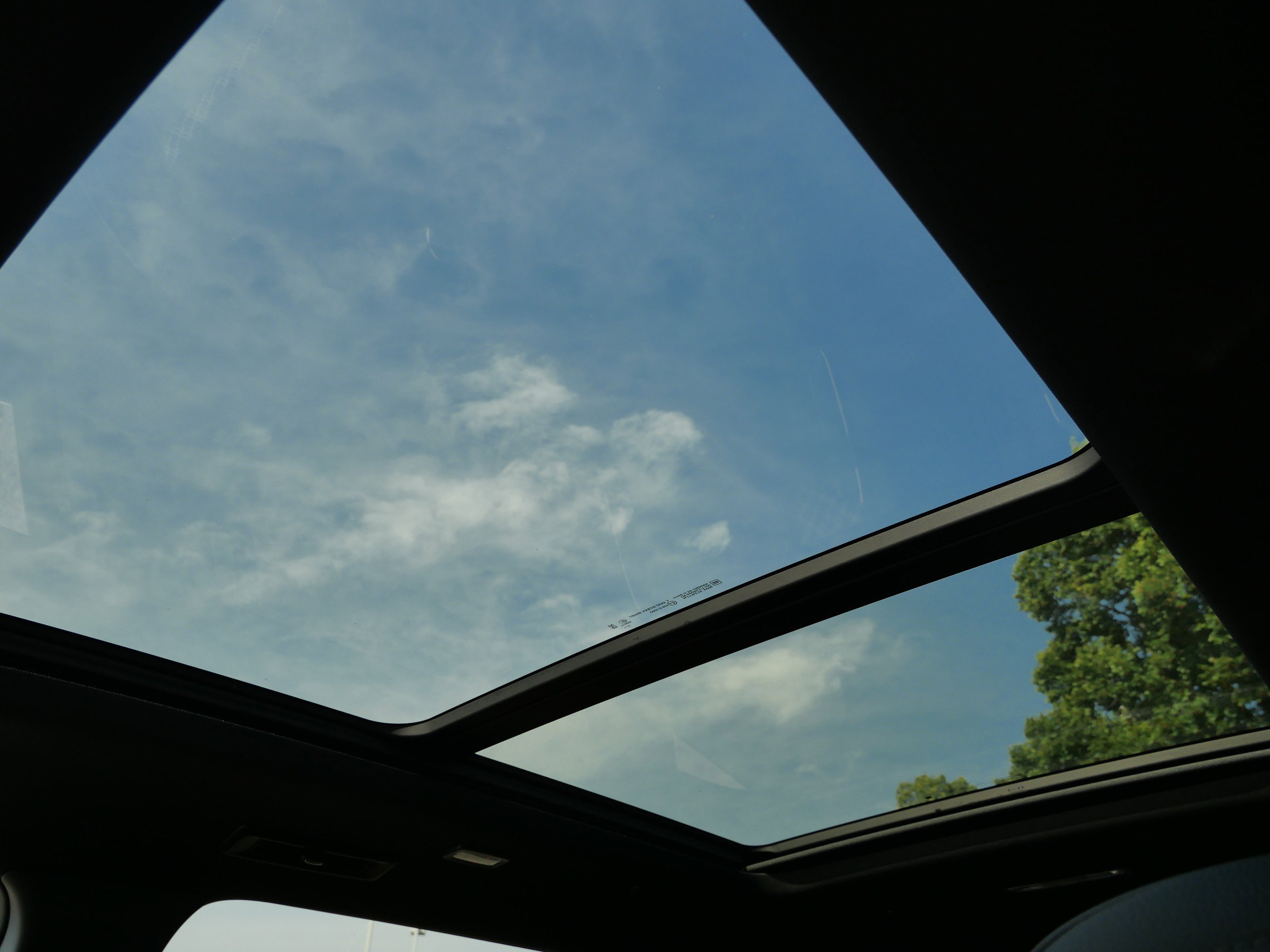 Used 2024 GMC Acadia Denali w/ Super Cruise Package image 29