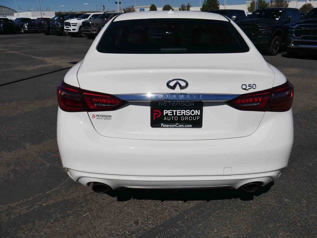 Used 2018 INFINITI Q50 Luxe w/ Cargo Package (L95) image 15