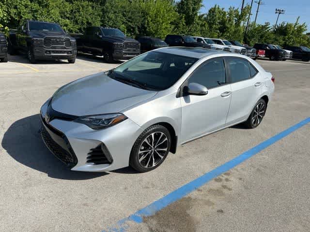 Used 2017 Toyota Corolla SE w/ SE Premium Package FWD image 14