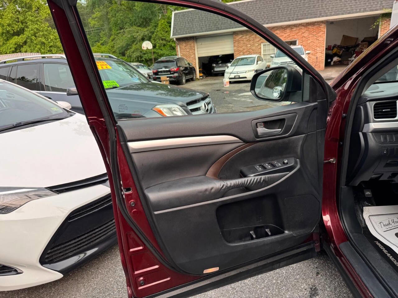 Used 2015 Toyota Highlander XLE image 37