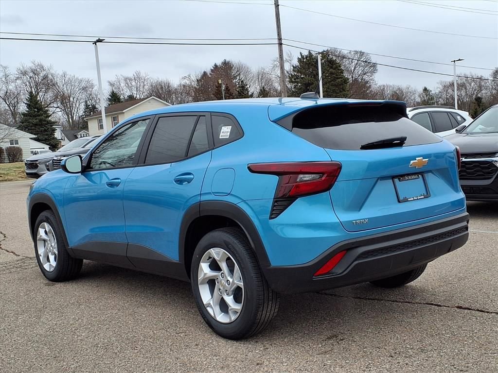 New 2026 Chevrolet Trax LS w/ LS Convenience Package image 6