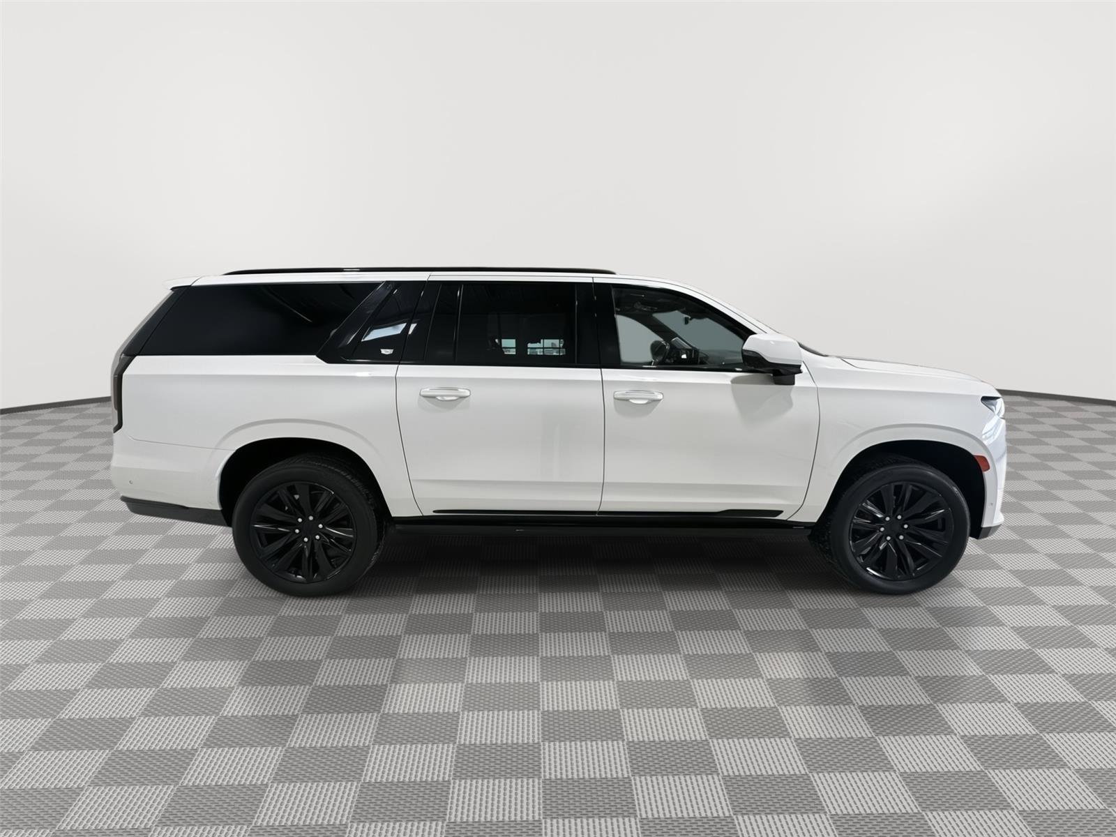 Used 2023 Cadillac Escalade ESV Sport Platinum AWD/4WD image 4