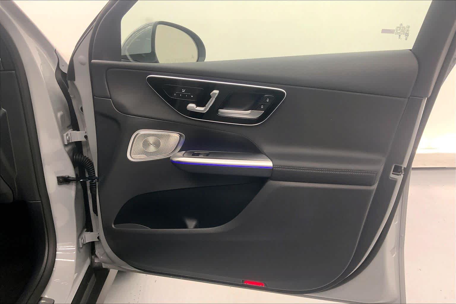 New 2026 Mercedes-Benz GLC 300 image 11