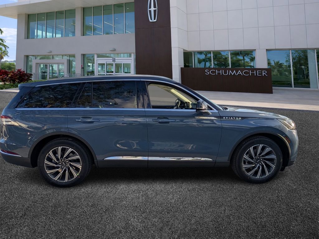 New 2026 Lincoln Aviator 2WD image 8