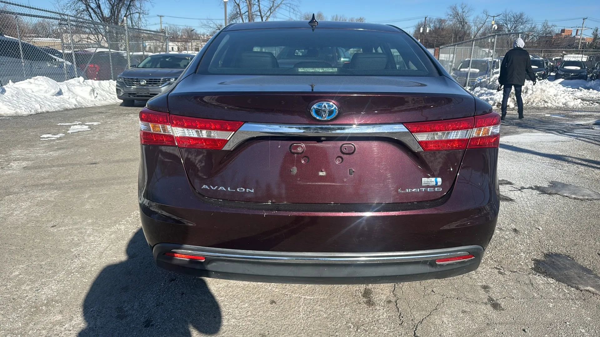 Used 2014 Toyota Avalon Limited w/ Technology Package FWD image 6
