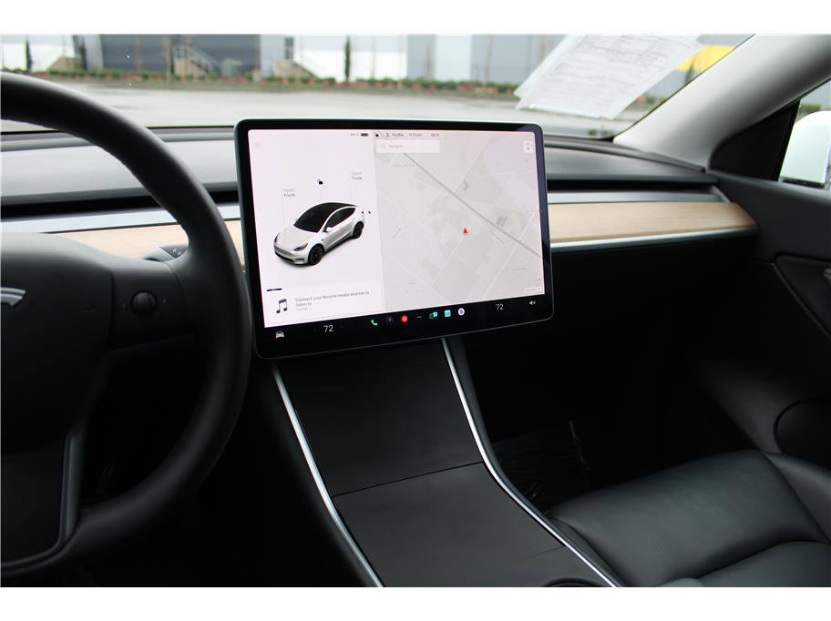 Used 2020 Tesla Model Y Long Range image 19