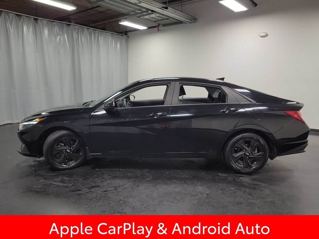 Used 2023 Hyundai Elantra SEL FWD image 5