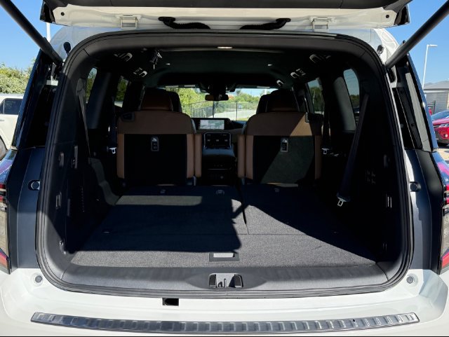 Used 2026 Nissan Armada SL w/ Captain's Chari Seat Package RWD image 28