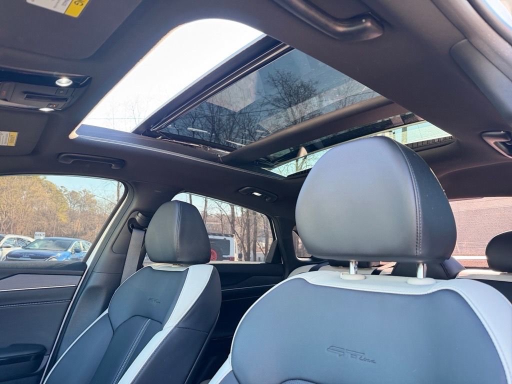 Used 2025 Kia K5 GT-Line w/ GT-Line Premium Package image 23