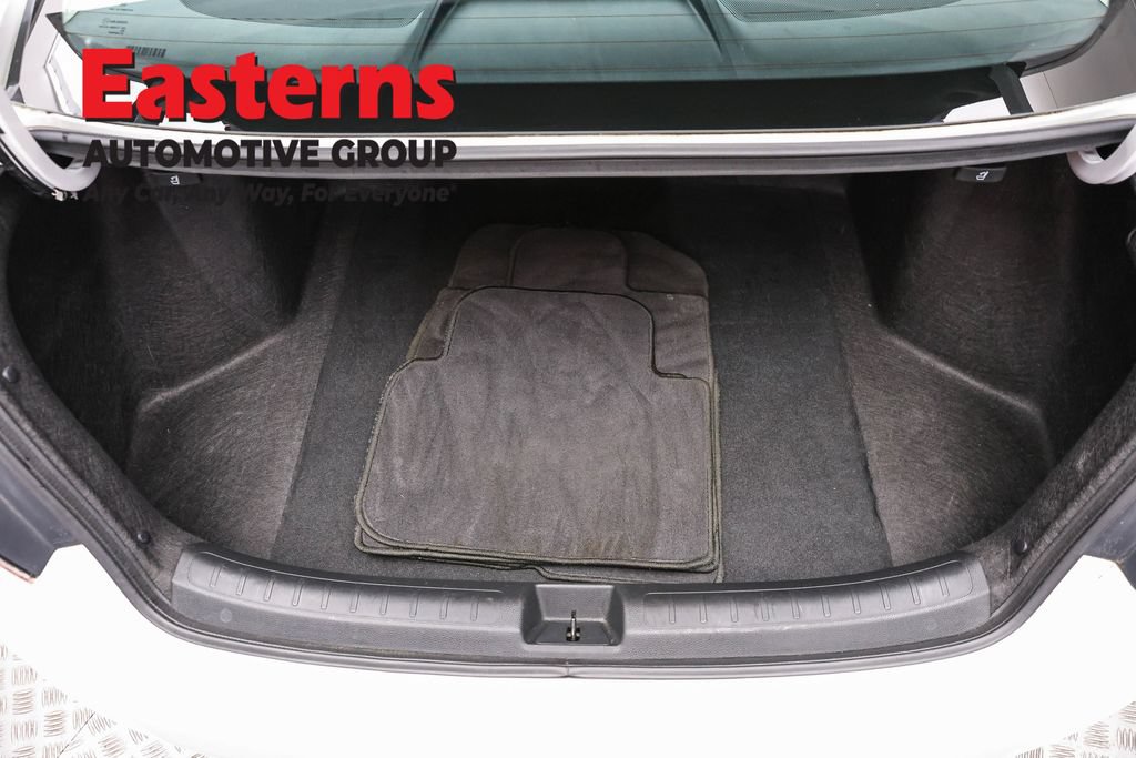 Used 2022 Honda Civic Touring image 9