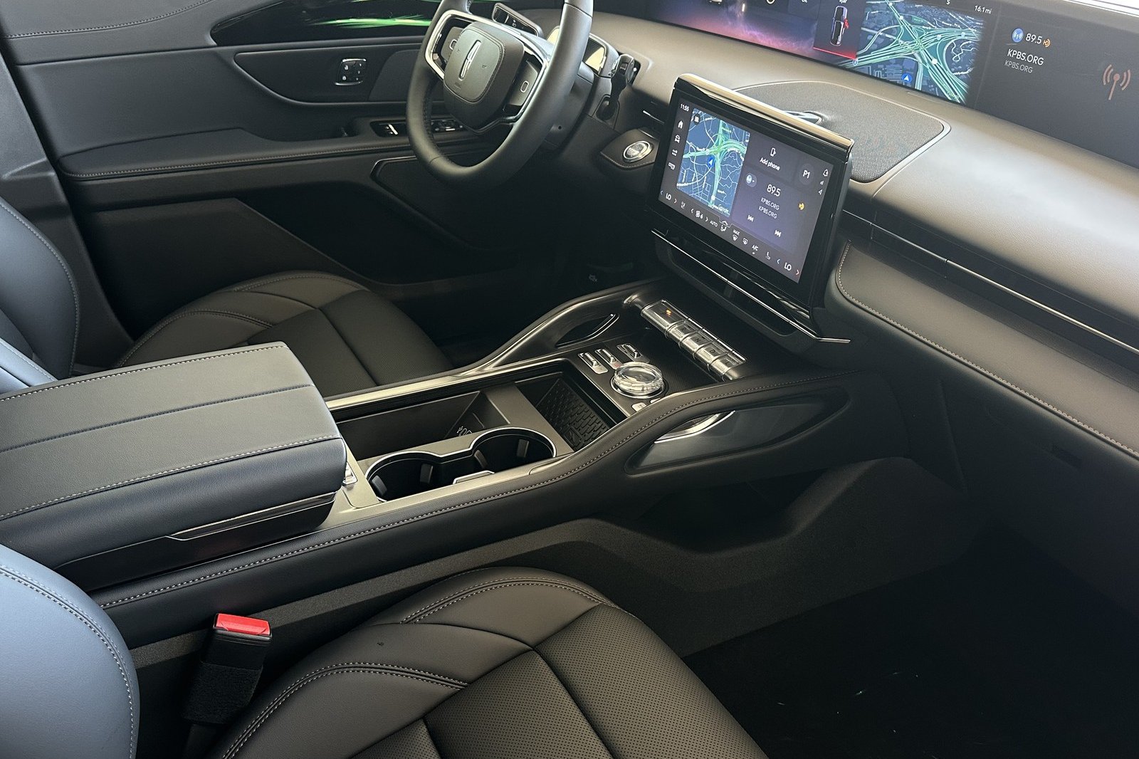 New 2026 Lincoln Nautilus Hybrid AWD/4WD image 15