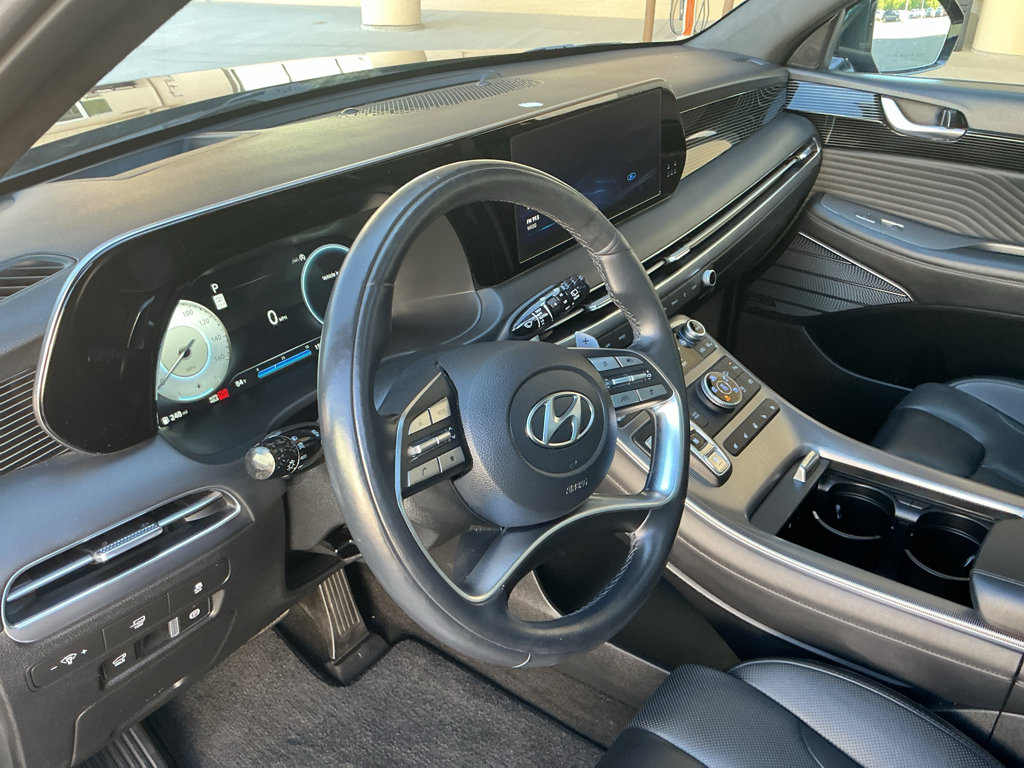 Used 2023 Hyundai Palisade Calligraphy image 10