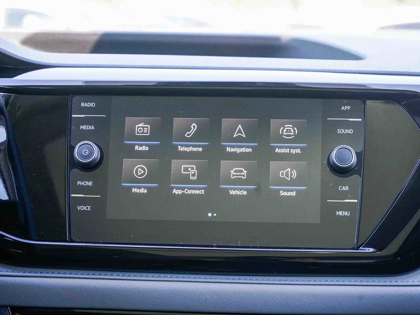 Used 2024 Volkswagen Taos SE AWD/4WD image 14