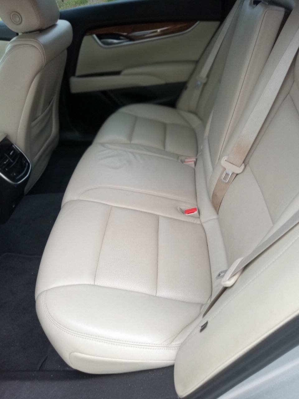 Used 2018 Cadillac XTS Luxury FWD image 16