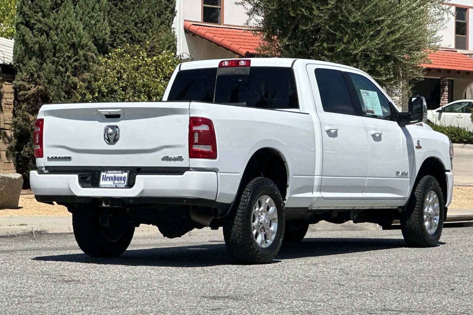 Used 2024 RAM 2500 Laramie AWD/4WD image 4